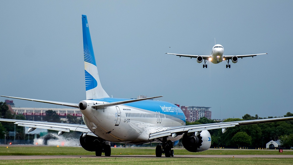Recién en 2025 se normalizaría el tráfico aéreo en Argentina