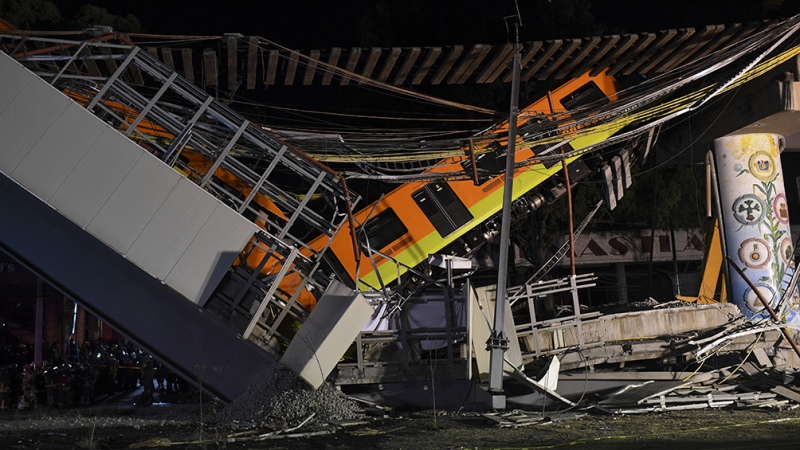 Al menos 23 muertos y 70 heridos en un accidente en el metro de la ciudad de México