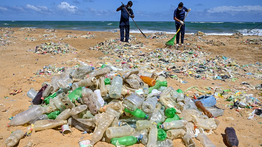 Los residuos plásticos ya contaminaron «todos los rincones de los océanos»