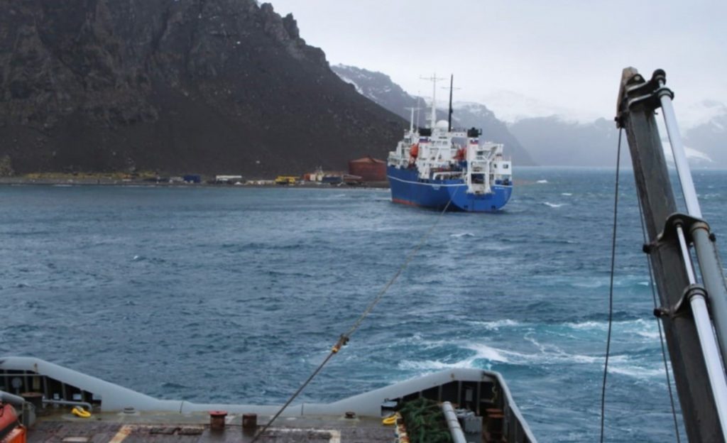 La Armada Argentina auxilió a un buque ruso en la Antártida