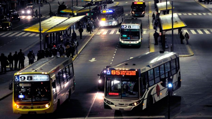 Por una protesta de las cámaras empresarias, no habrá servicio nocturno de colectivos