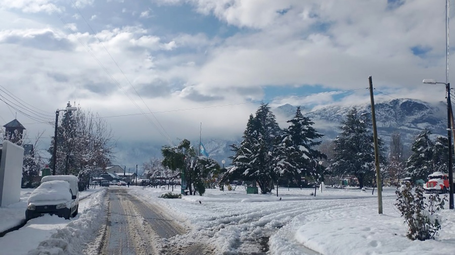 Córdoba: cortes y evacuados por nieve en la ruta de las Altas Cumbres