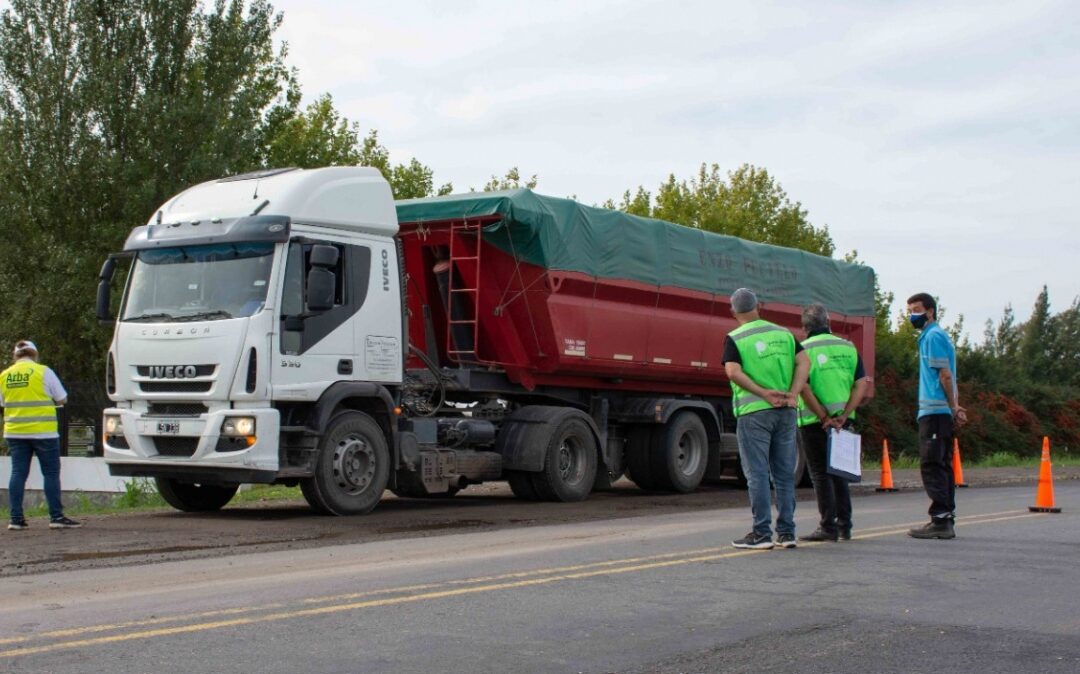 Incautaron más de 47 toneladas de soja que eran trasportadas sin documentación