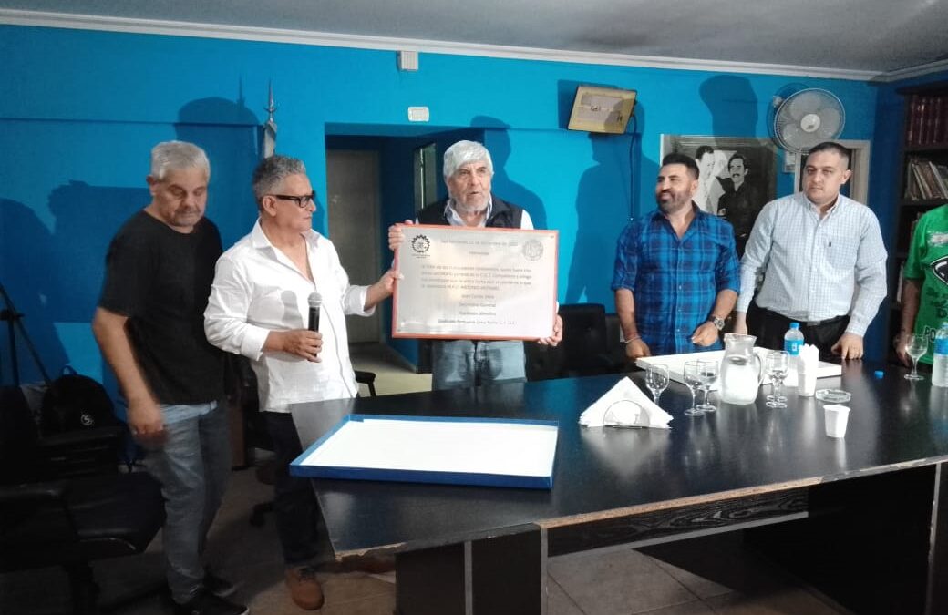 Reconocimiento a la trayectoria de Hugo Moyano en Zona Norte