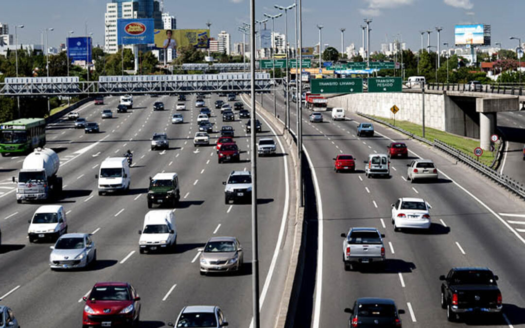 Los precios de los combustibles suben 4,6%: acumulan un alza de 107% desde la asunción de Milei